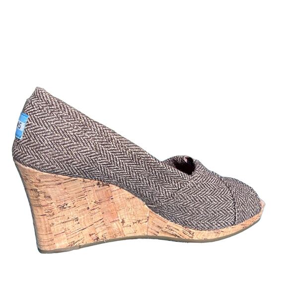 Tom’s Women’s Brown & Tan Herringbone Peep-Toe Cork Wedges Size 7 - Picture 4 of 13
